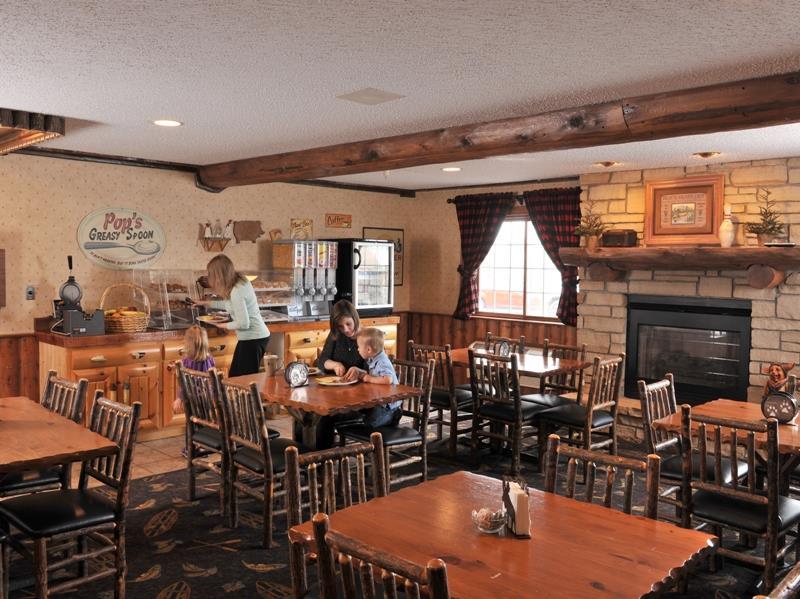 Cedar Creek Hotel Wausau - Rothschild Restoran fotoğraf